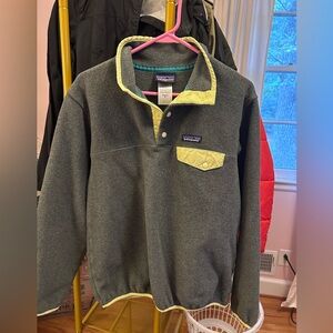 Patagonia Chincilla in Gray with Yellow Trim